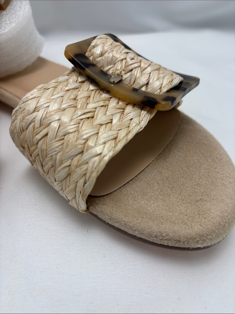 Scoop Women’s 8 Woven Raffia Slide Sandals with Tortoise Buckle - Natural - Picture 11 of 13